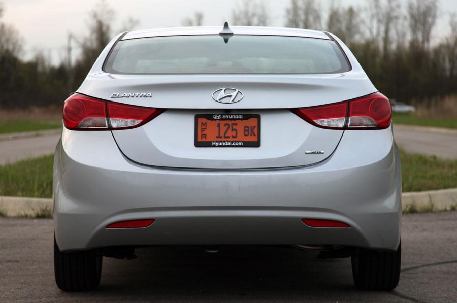 Hyundai Elantra Limited 2011 года  (фото 5 из 45)